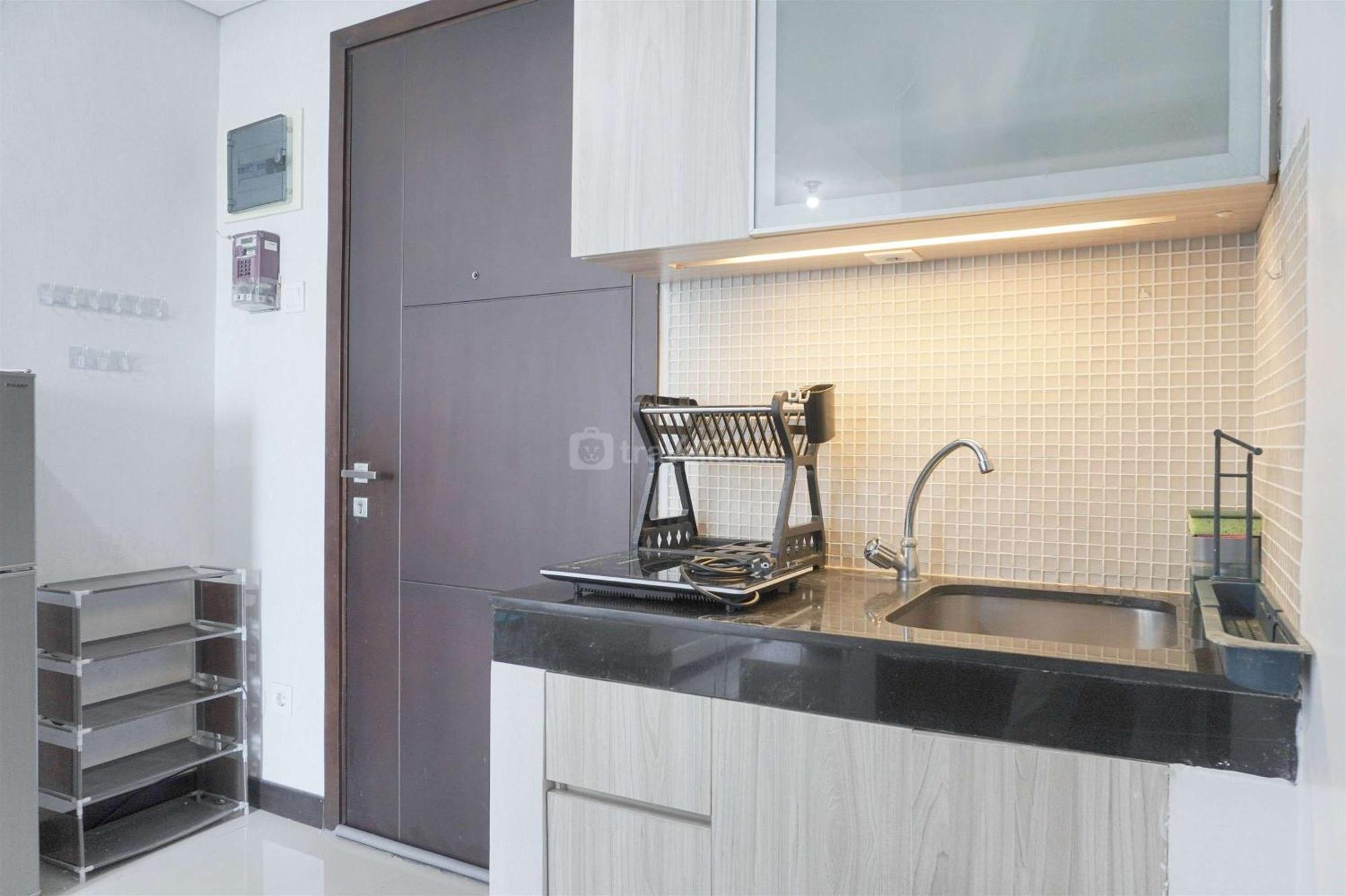 Simply Modern 1Br At Sky Terrace Apartment By Travelio Jakarta Exterior photo